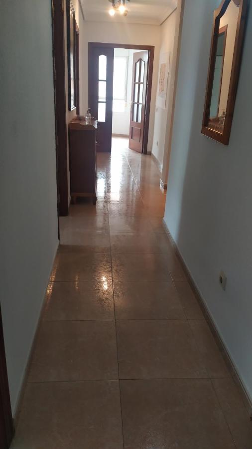 Habitaciones En Frente Del Puerto Альмерия Экстерьер фото
